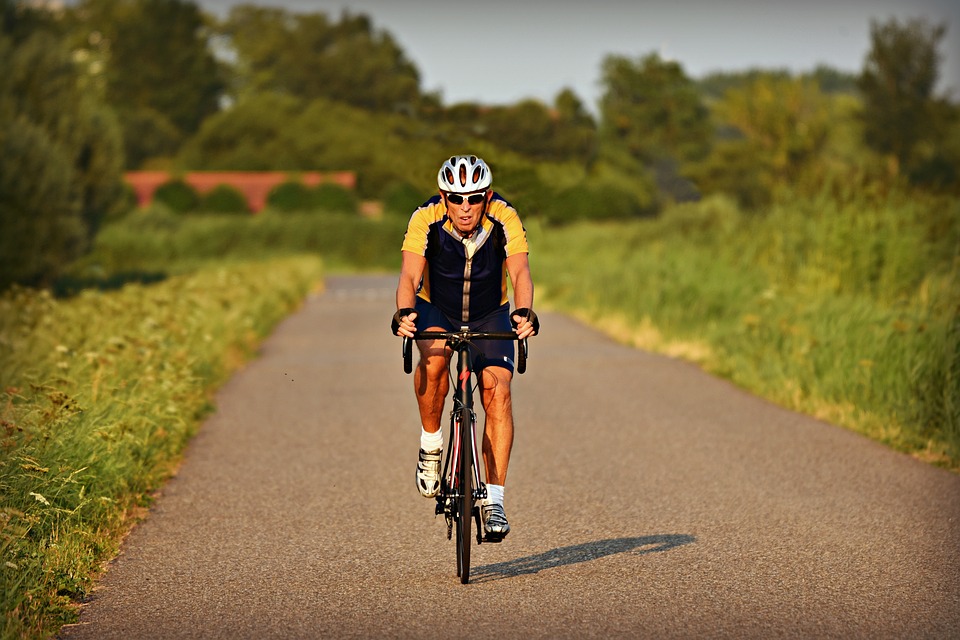 Vélo électrique de course