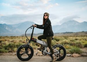 Vélo électrique pliable