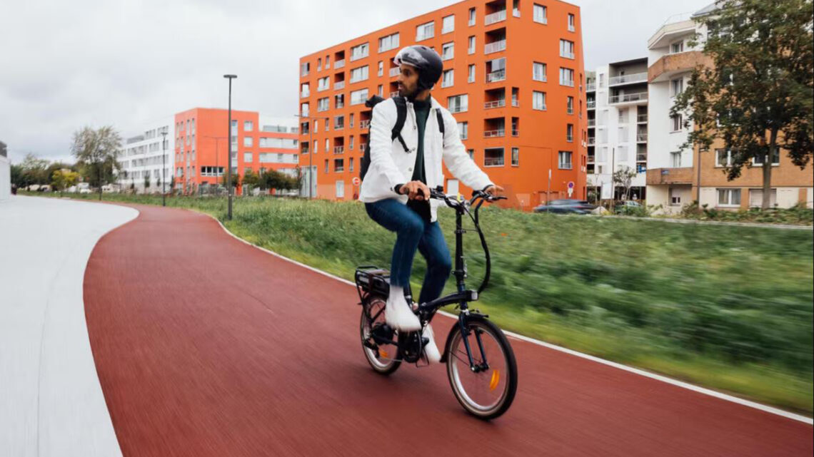 Btwin E Fold 500 en grosse promo : le vélo pliant électrique à moins de 850 € chez Decathlon Btwin E Fold 500 en grosse promo : le vélo pliant électrique à moins de 850 € chez Decathlon