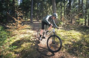 Vélo VTT électrique semi-rigide STILUS Off Road