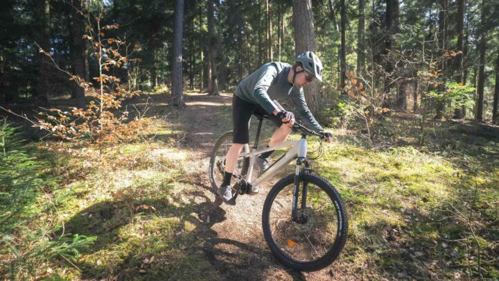 Vélo VTT électrique semi-rigide STILUS Off Road